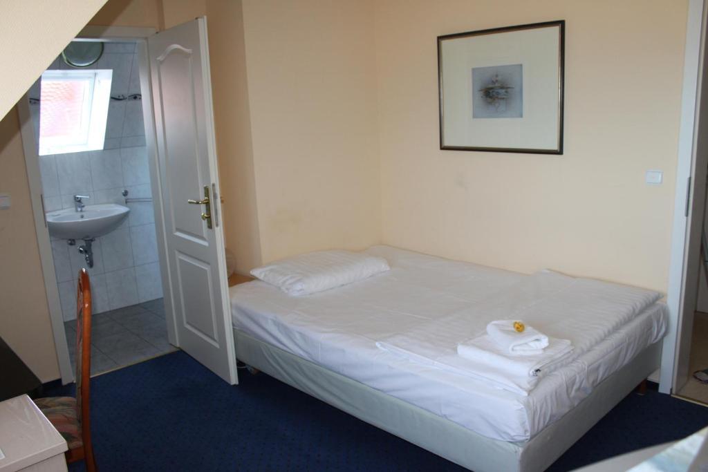 Hotel Stolteraa Rostock Exterior photo