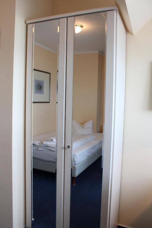 Hotel Stolteraa Rostock Room photo